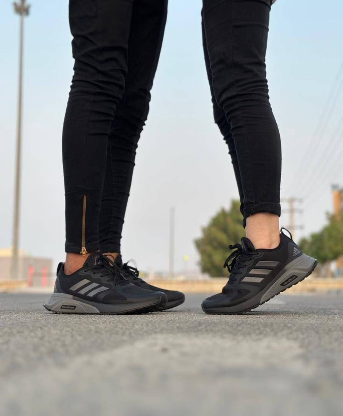 کفش کتانی وارداتی رانینگ و پیاده روی آدیداس مدل کلودفوم Adidas Cloudfoam سبک و تنفسپذیر (مشکی طوسی)