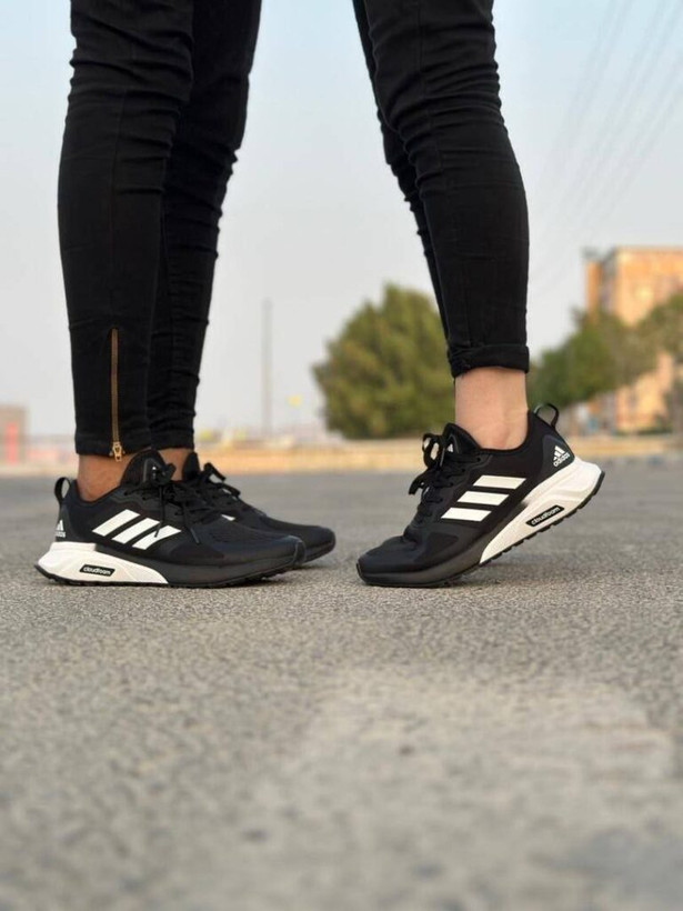 کفش کتانی وارداتی رانینگ و پیاده روی آدیداس مدل کلودفوم Adidas Cloudfoam سبک و تنفسپذیر (مشکی سفید)