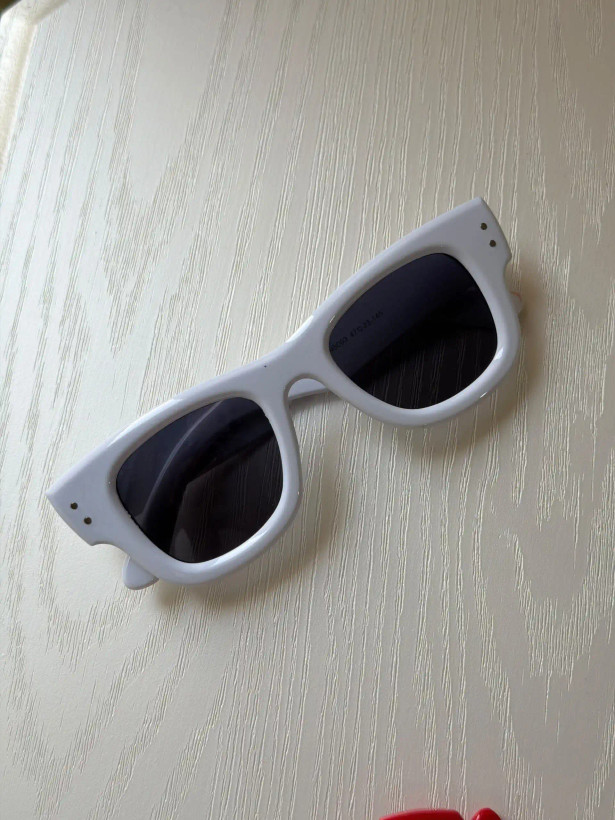 عینک وارداتی ریبن مگاویفر Ray-Ban Mega Wayfarer (سفید)