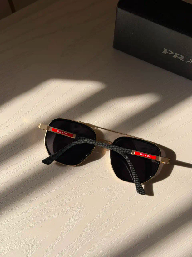عینک آفتابی وارداتی پرادا دوپل Prada فریم (مشکی طلایی)