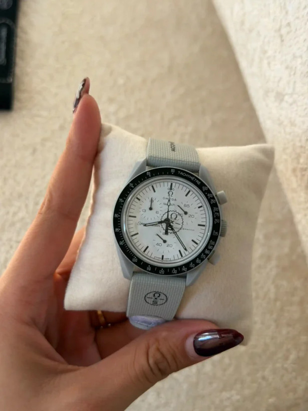 ساعت وارداتی امگا سواچ (مون سواچ) Omega Swatch MoonSwatch (خاکستری روشن)
