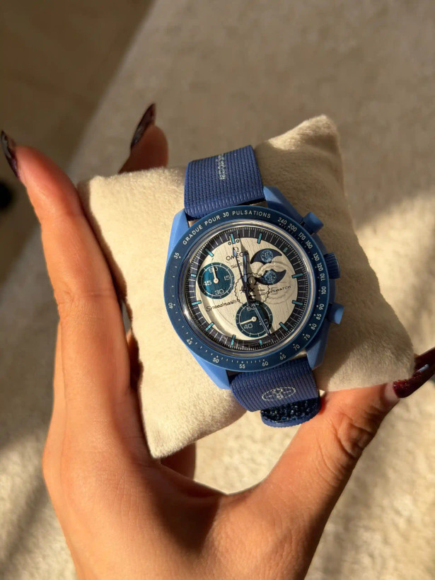 ساعت مچی وارداتی امگا سواچ (مون سواچ) ماه آبی Omega Swatch MoonSwatch Super Blue Moonphase
