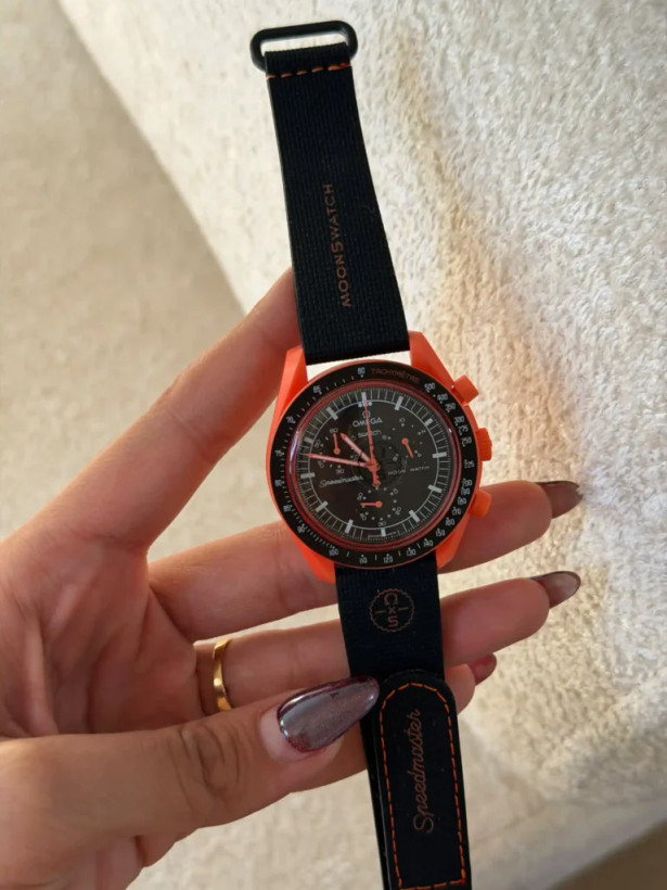 ساعت مچی وارداتی امگا سواچ(مون سواچ) ماموریت به لاوا Omega Swatch MoonSwatch