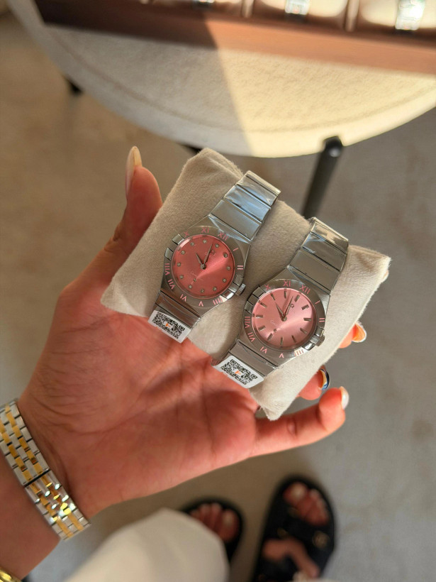 ساعت وارداتی (موتور ژاپن) امگا کانسلیشن Omega Constellation زنانه (صورتی)