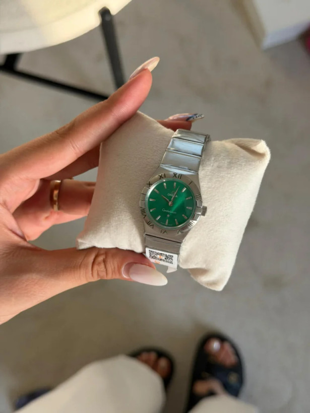 ساعت وارداتی (موتور ژاپن) امگا کانسلیشن Omega Constellation زنانه ( سبز)