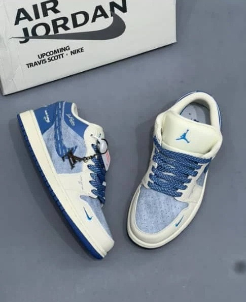 کفش کتانی وارداتی نایک Nike ایر جردن لو طرح تراویس اسکات (آبی)