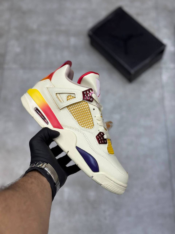 کفش کتونی وارداتی نایک ایر جردن 4 رترو Nike Air Jordan 4 Retro (سفید و رنگی)