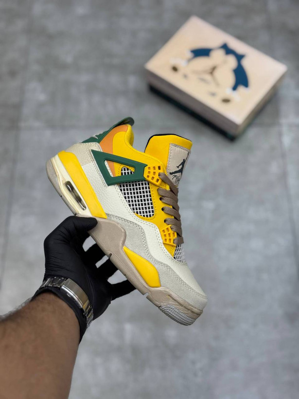 کفش کتونی وارداتی نایک ایر جردن 4 رترو Nike Air Jordan 4 Retro (زرد و سفید)