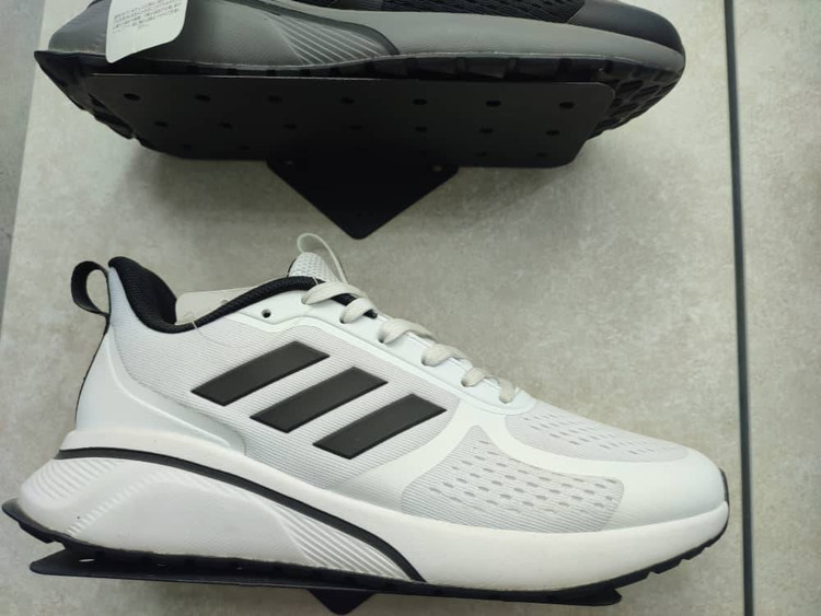 کفش کتونی وارداتی آدیداس ZX 2K بوسـت Adidas ZX 2K Boost (سفید کرمی)