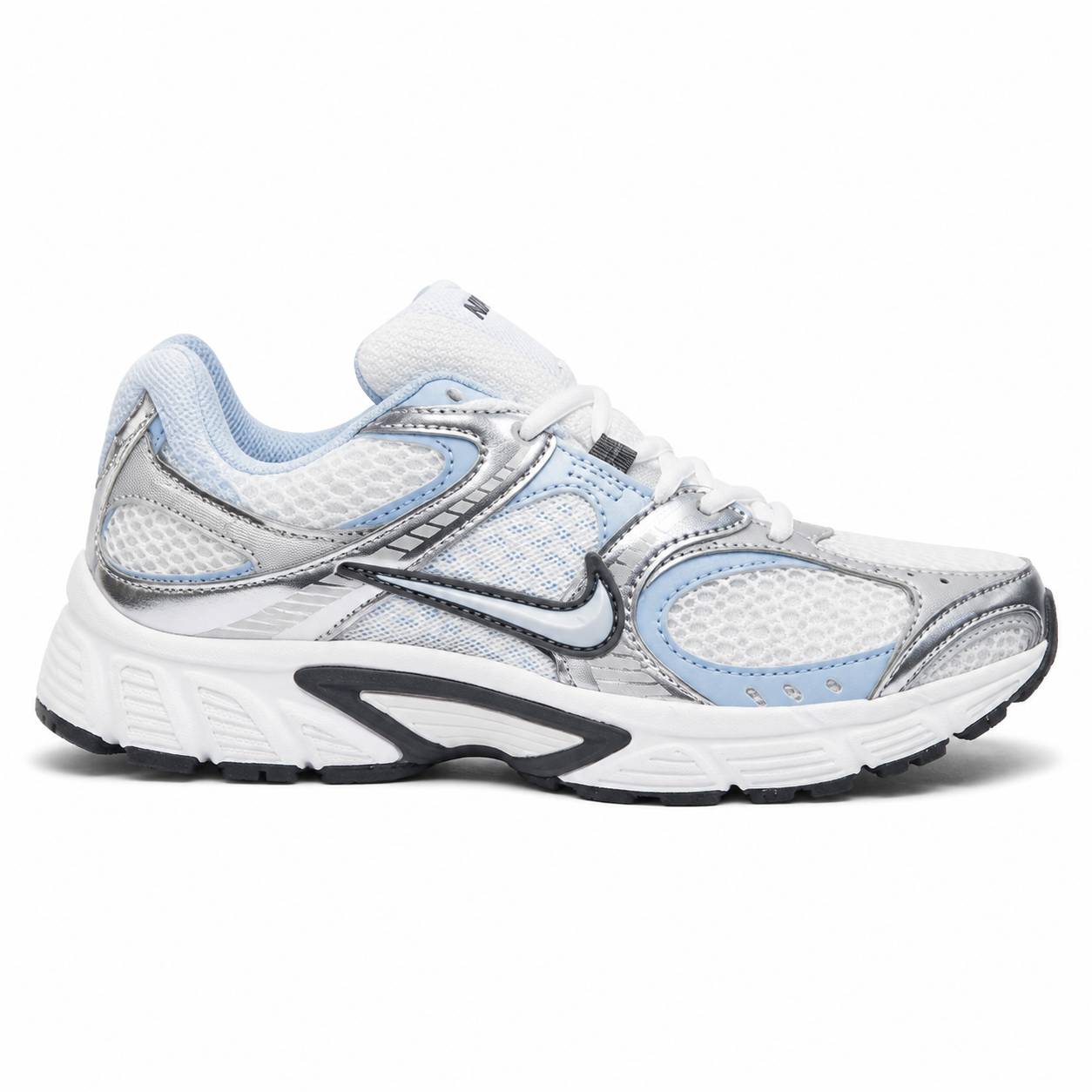 کفش وارداتی مخصوص پیاده‌روی و رانینگ نایکی Nike مدل P-6000 (آبی آسمانی و نقره‌ای متالیک)