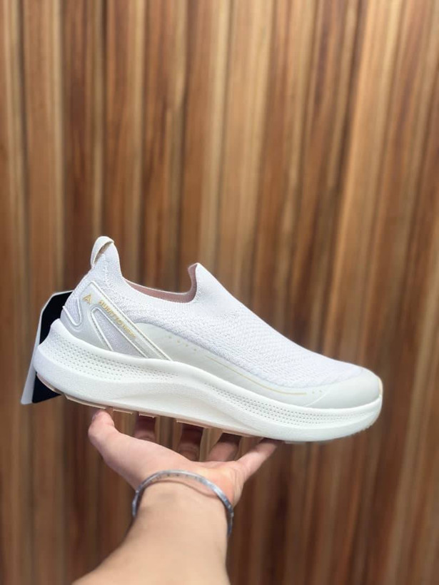 کفش پیادهروی و راحتی مردانه هامتو مدل Humtto Nature – بدون بند (Slip-on) وارداتی