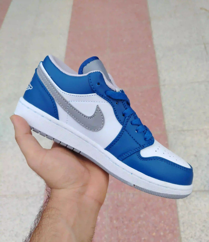 کفش وارداتی نایک ایر جردن1 ( Nike Air jordan1 ) آبی سفید طوسی