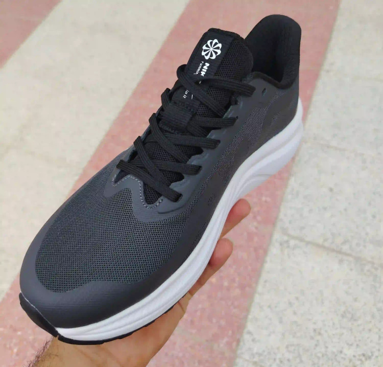 کفش وارداتی نایک وینفلو Nike Winflo مشکی سفید