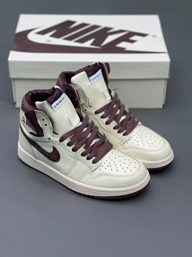 کفش وارداتی کتانی مردانه Nike Air Jordan 1 High Animal Print Cream Burgundy جردن وان های کرم پلنگی
