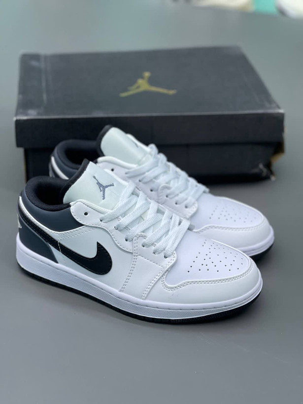 کفش وارداتی کتانی مردانه طرح Air Jordan Low