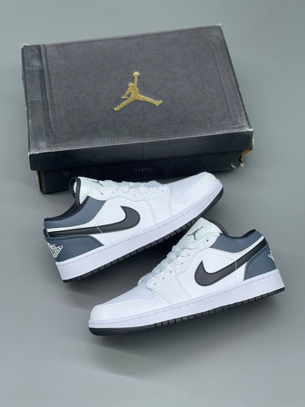 کفش وارداتی کتانی مردانه طرح Air Jordan Low