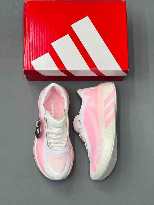 کفش کتانی وارداتی زنانه آدیداس مدل Adidas Hyperboost (صورتی)