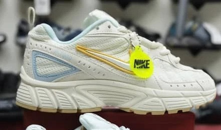 کفش کتانی وارداتی زنانه نایک Nike P-6000 (کرمی آبی)