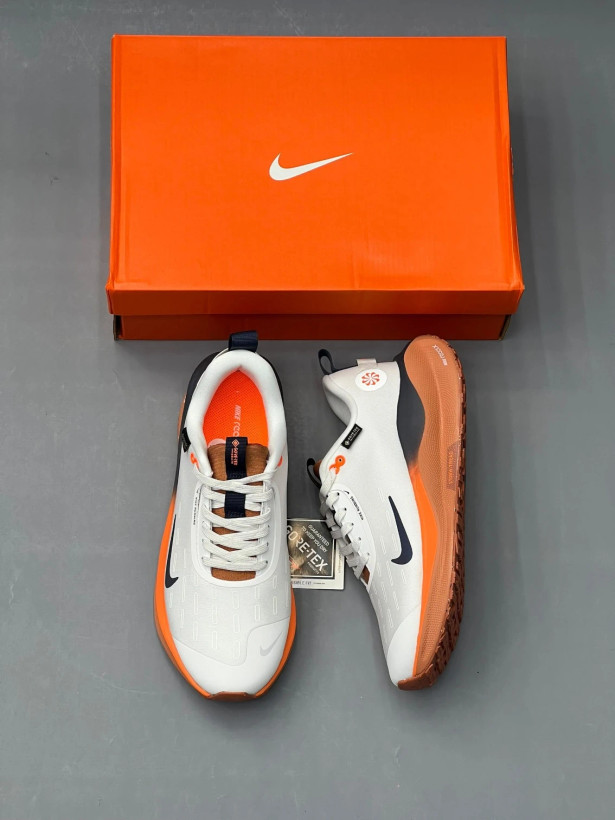 کفش وارداتی راحتی ورزشی نایک گورتکس Nike Gore-Tex رویه مش نسوز و ضدآب(سفید نارنجی)