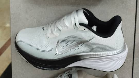 کفش وارداتی مردانه نایک ایر زوم فلای Nike Air Zoom Fly (سفید مشکی)